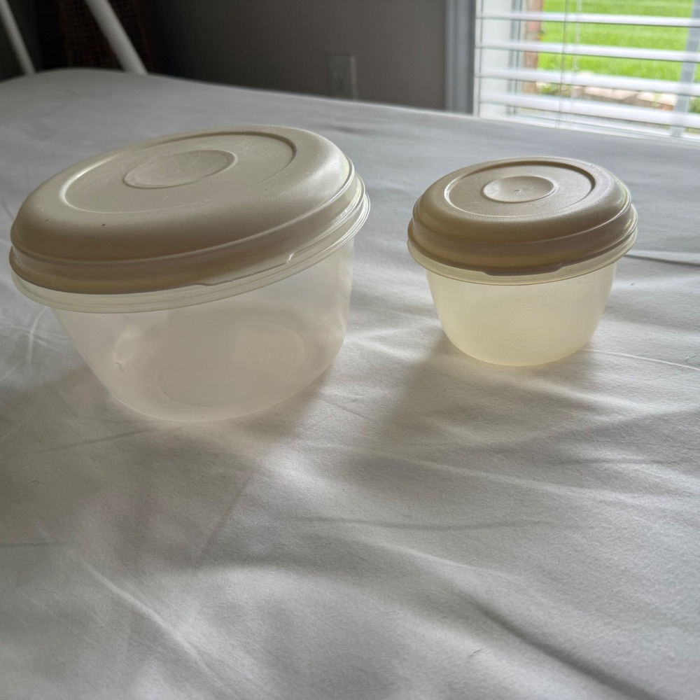 Vintage Rubbermaid Servin Saver Round Food Storage Containers Set 2.3 QT 2 Cups